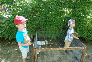 La crèche fête l'été