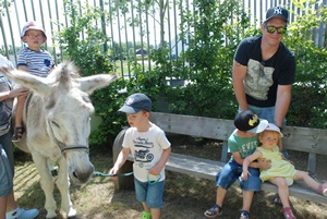 La crèche fête l'été