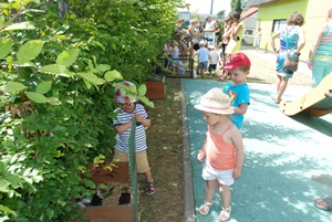 La crèche fête l'été