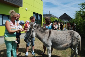 La crèche fête l'été