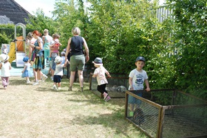 La crèche fête l'été