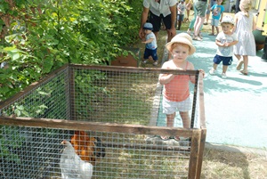 La crèche fête l'été